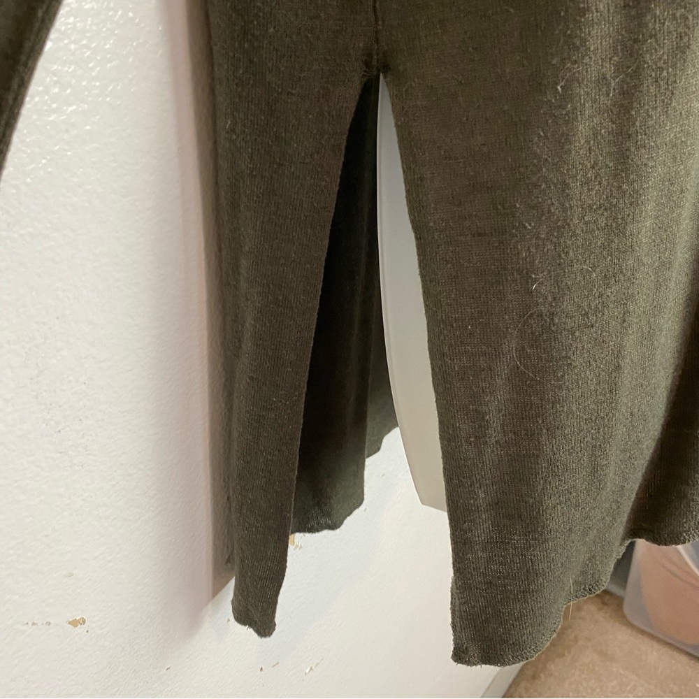 Aritzia Wilfred army green asymmetrical hem side slit long sleeve top - Picture 2 of 8